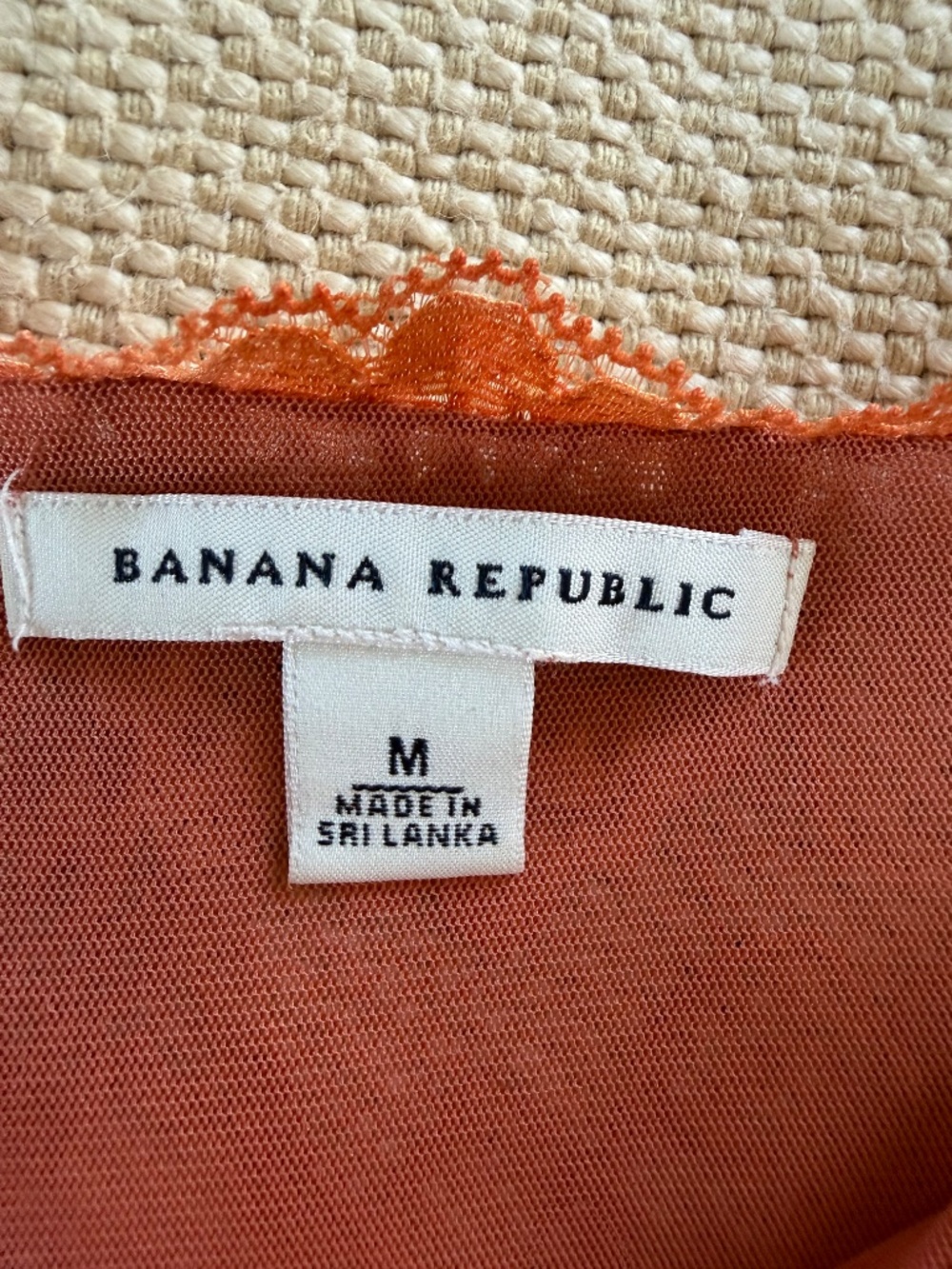 Banana Republic Pink Silk Lace Trim Cami Tank Top Adjustable Straps Size Medium - Picture 3 of 8